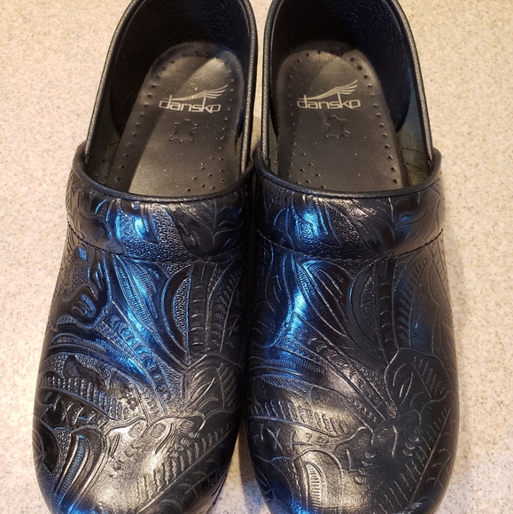Dansko | Shoes | Dansko Size 39 Lt Pro Black Floral Tooled | Poshmark
